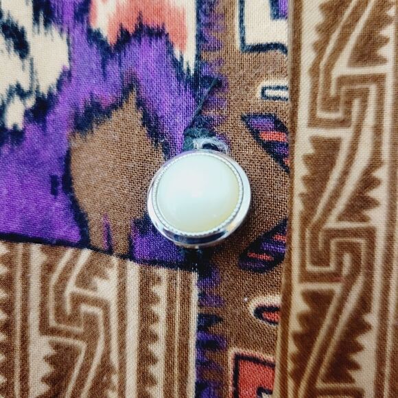 Vintage Tribal Print Button Down Blouse - Picture 3 of 9